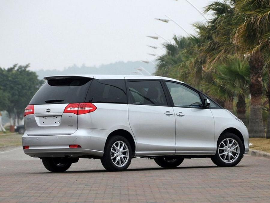  BYD M6 2011 года  (фото 3 из 4)